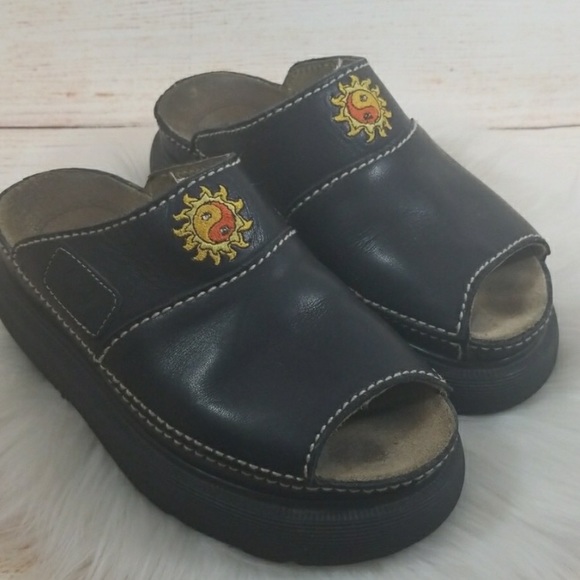 Dr. Martens Shoes - VINTAGE Dr. Marten sandals with ying yang sun